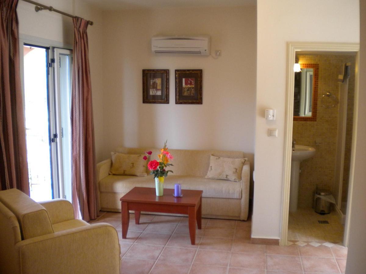 Garden Villas Agia Efimia Exterior photo